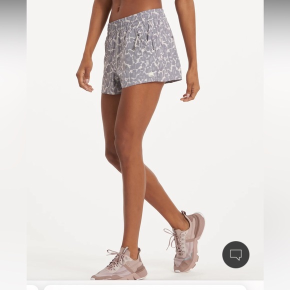 Vuori Dash Short, size small, in opal spots - Picture 9 of 10